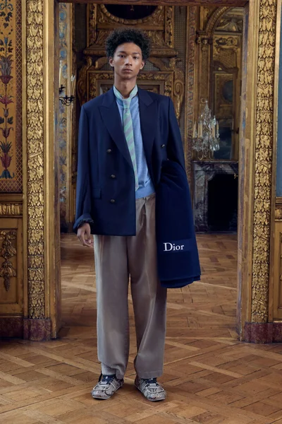 Look 35